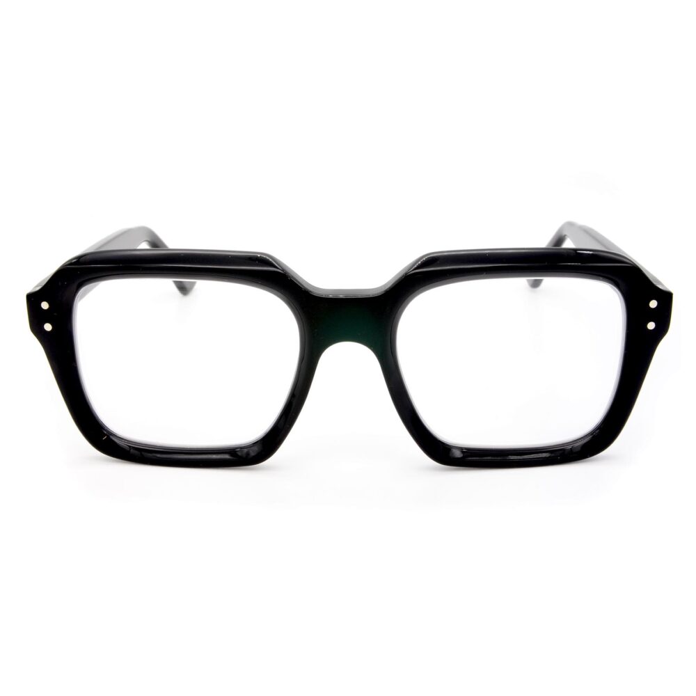 Bob è un occhiale fatto a mano da vista e da sole con lenti rettangolari squadrate grandi spesso importante elegante di stile di design ricercato, realizzato a mano nel nostro laboratorio di Occhiali Sartoriali a Padova