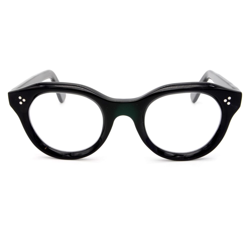Occhiali Sartoriali si ispira ad Andy Warhol per la creazione degli occhiali Andy da vista e da sole è un occhiale vintage elegante realizzati in modo artigianale e personalizzabile online realizzato nel negozio di Padova a mano