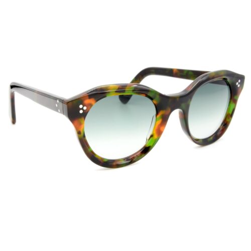 Occhiali Sartoriali si ispira ad Andy Warhol per la creazione degli occhiali Andy da vista e da sole è un occhiale vintage elegante realizzati in modo artigianale e personalizzabile online realizzato nel negozio di Padova a mano