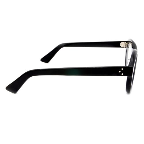 Occhiali Sartoriali si ispira agli occhiali di Steve Jobs per la creazione degli occhiali Steve da vista e da sole sono occhiali vintage eleganti realizzati in modo artigianale e personalizzabile online realizzato nel negozio di Padova a mano